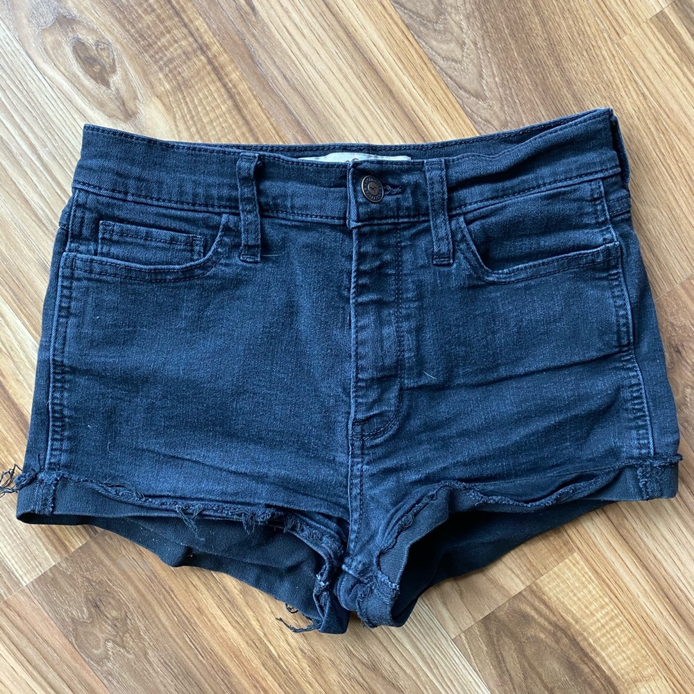 Hollister High Rise Black Short Shorts
